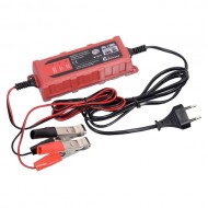 Nabíjačka autobaterií 6/12V s mikroprocesorom Nabíjačka autobaterií 6/12V s mikroprocesorom