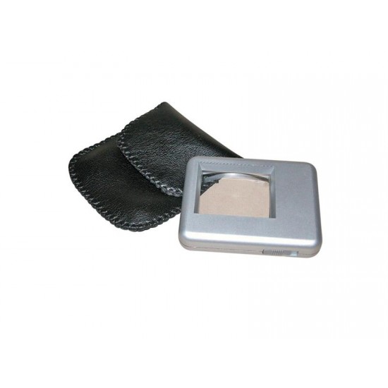 Cestovná a čítacia lupa 450510 s osvetlením, 38 x 30 mm Cestovná a čítacia lupa 450510 s osvetlením, 38 x 30 mm